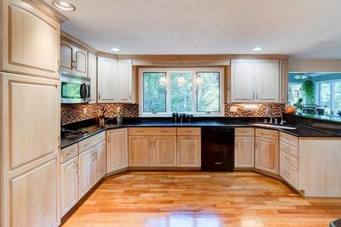 488 Elm St E, Raynham, MA 02767 photo 7