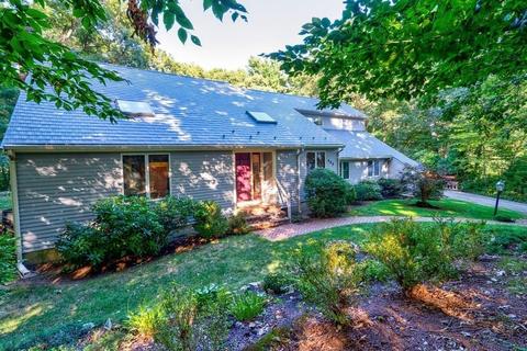 488 Elm St E, Raynham, MA 02767 photo 27