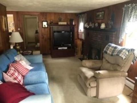 1 Freeman Ave, Webster, MA 01570 photo 4