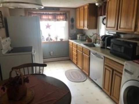 1 Freeman Ave, Webster, MA 01570 photo 3