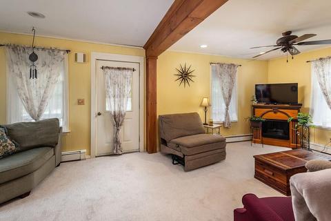 99 Dexter St, Attleboro, MA 02703 photo 4