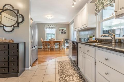 54 Chase St, Danvers, MA 01923 photo 5