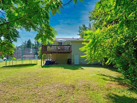 30 Colonial Rd, Douglas, MA 01516 photo 2