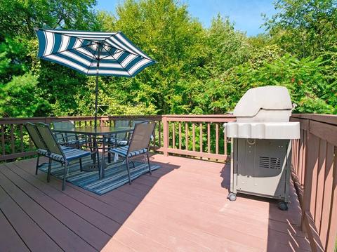 30 Colonial Rd, Douglas, MA 01516 photo 3