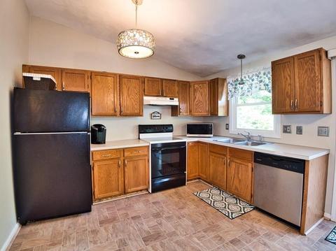 30 Colonial Rd, Douglas, MA 01516 photo 14