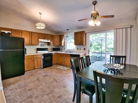 30 Colonial Rd, Douglas, MA 01516 photo 12