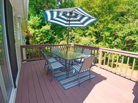 30 Colonial Rd, Douglas, MA 01516 photo 4