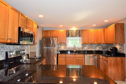 680 High St, Hanson, MA 02341 photo 8