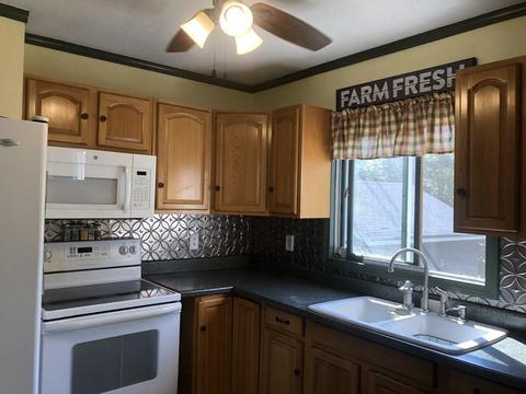 8 Davidson Rd, Worcester, MA 01605 photo 12