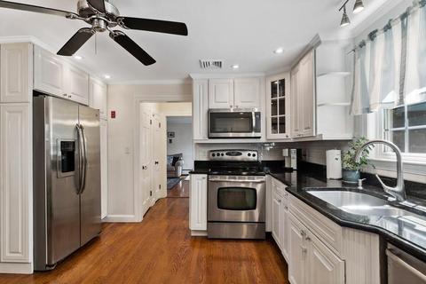 82 Morse Ave, Dedham, MA 02026 photo 9