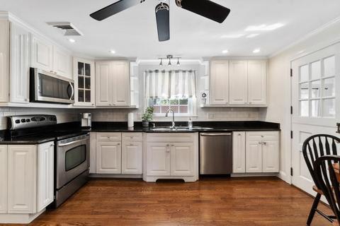82 Morse Ave, Dedham, MA 02026 photo 7