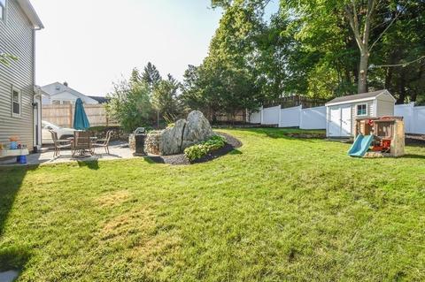 92 Stow St, Waltham, MA 02453 photo 2