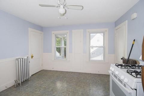 71 Governor St, Springfield, MA 01104 photo 21