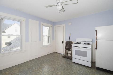 71 Governor St, Springfield, MA 01104 photo 22
