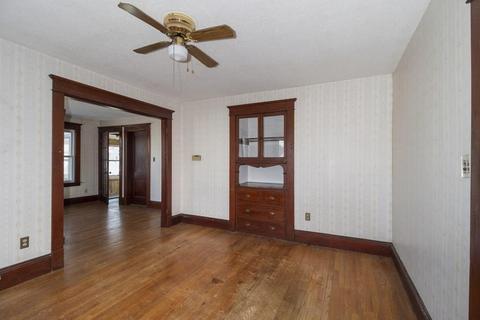 71 Governor St, Springfield, MA 01104 photo 28