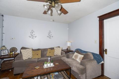 71 Governor St, Springfield, MA 01104 photo 9