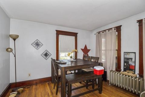 71 Governor St, Springfield, MA 01104 photo 4