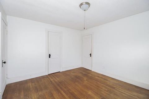 71 Governor St, Springfield, MA 01104 photo 34