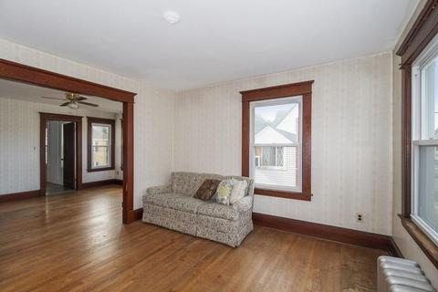 71 Governor St, Springfield, MA 01104 photo 19