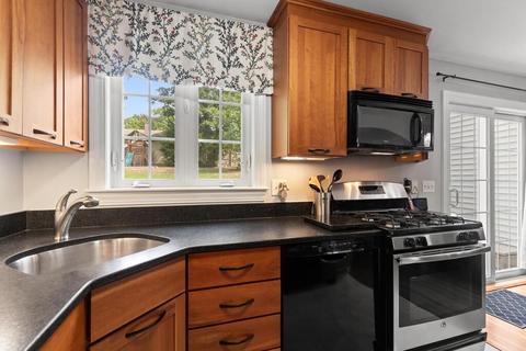 1063 Main St, Reading, MA 01867 photo 12