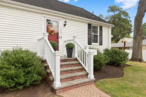 1063 Main St, Reading, MA 01867 photo 3