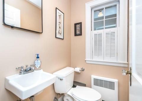 28 Hemlock St, Needham, MA 02492 photo 9