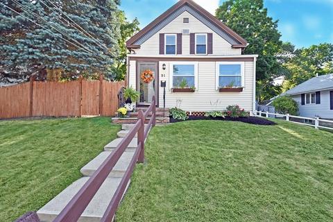 91 John St, Reading, MA 01867 photo 1