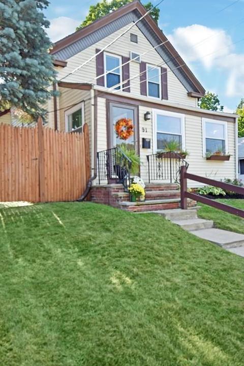 91 John St, Reading, MA 01867 photo 2