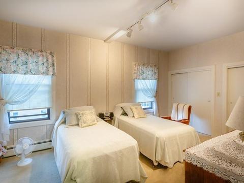 185 Linden St, Fall River, MA 02720 photo 19