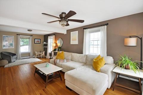 28 Roosevelt St, Maynard, MA 01754 photo 4