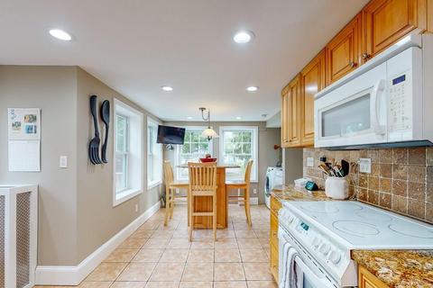 21 Libby Rd, Milton, MA 02186 photo 10