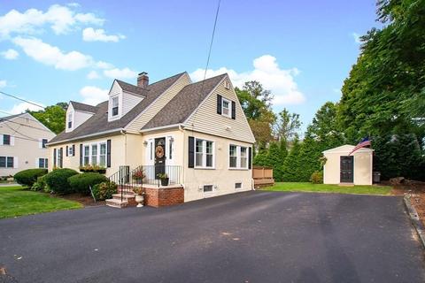 21 Libby Rd, Milton, MA 02186 photo 3