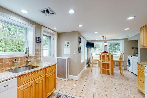 21 Libby Rd, Milton, MA 02186 photo 8