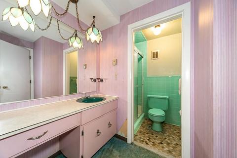 1206 Greendale Ave #202, Needham, MA 02492 photo 8