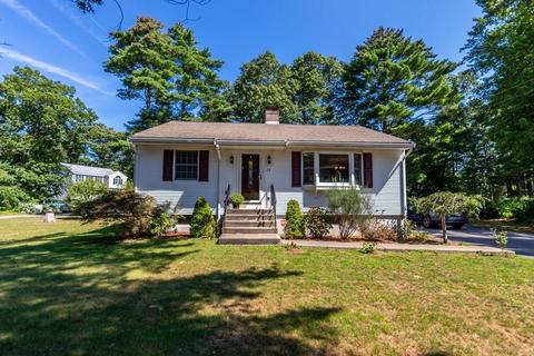 72 Swifts Beach Rd, Wareham, MA 02571 photo 1