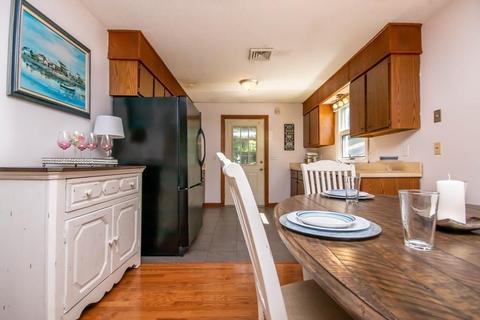 72 Swifts Beach Rd, Wareham, MA 02571 photo 9
