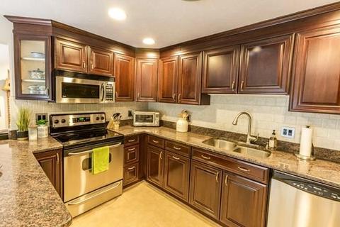225 North St, Upton, MA 01568 photo 9