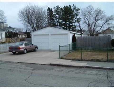 587 Penn St, Fall River, MA 02724 photo 5