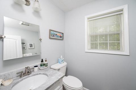94 Hull St, Hingham, MA 02043 photo 12