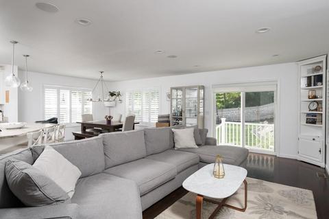 94 Hull St, Hingham, MA 02043 photo 4