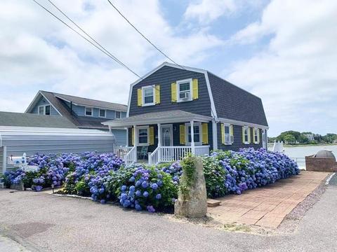 134 Pinehurst Dr, Wareham, MA 02571 photo 1