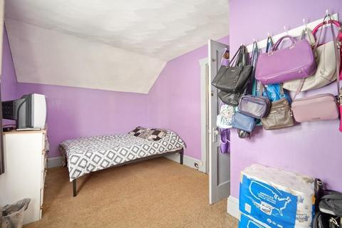 78 Phoenix Ter, Springfield, MA 01104 photo 11