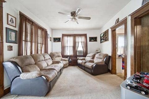 78 Phoenix Ter, Springfield, MA 01104 photo 3
