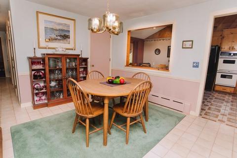 93 Druid Hill Rd, Springfield, MA 01129 photo 15