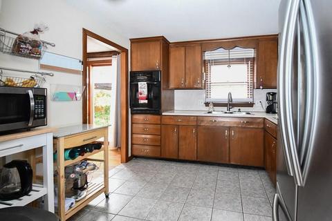 54 Sunbrier Rd, Springfield, MA 01129 photo 5