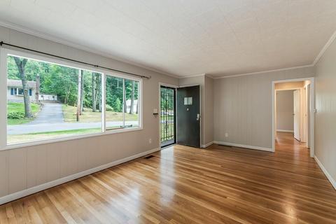 3 Juniper Ln, Georgetown, MA 01833 photo 6