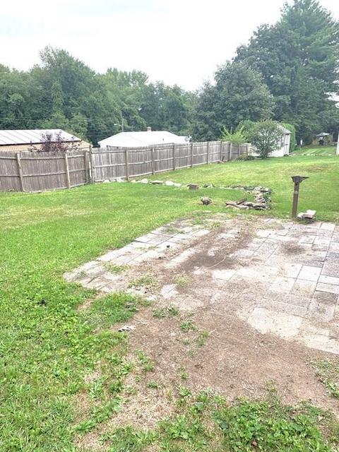 81 Emerson St, Springfield, MA 01118 photo 18