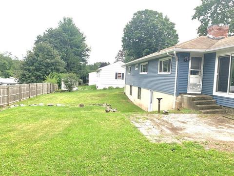 81 Emerson St, Springfield, MA 01118 photo 16