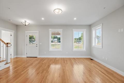 22 Bradley Cir, Devens, MA 01434 photo 15