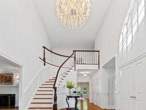 108 Dover Rd, Wellesley, MA 02482 photo 3